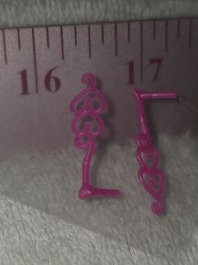 Mattel Monster High Draculaura Sweet 1600 Pink Earrings